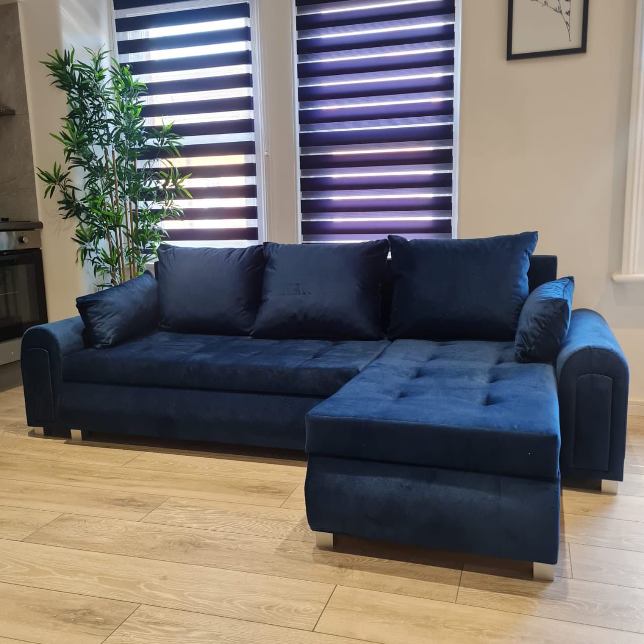 Luxury Berlin Sofabed  Converts to Bed  Storage Included