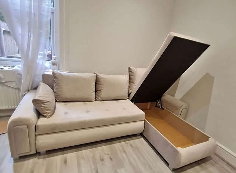 Luxury Berlin Sofabed  Converts to Bed  Storage Included